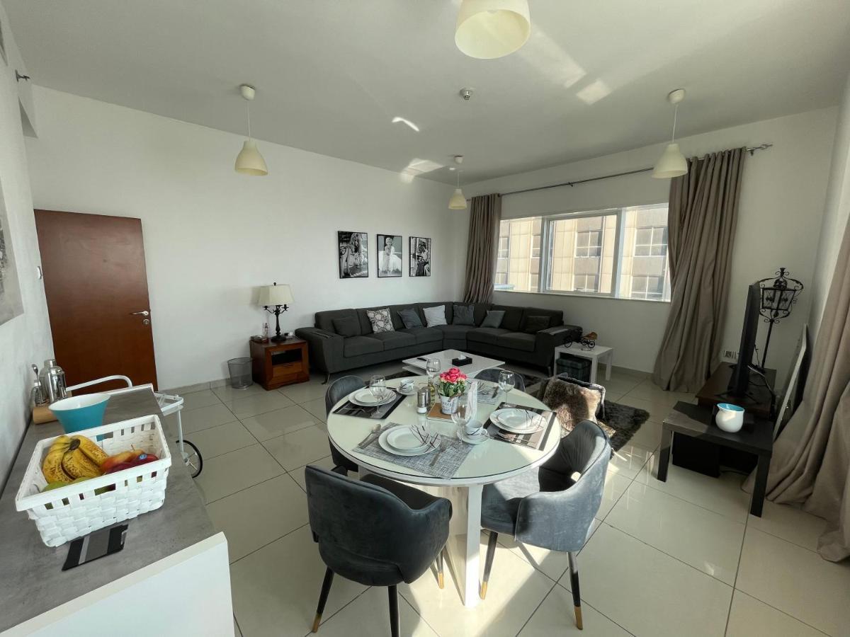 Ferienwohnung Bright Luxury 2Br Aprt Dubai Marina With Balcony Exterior foto
