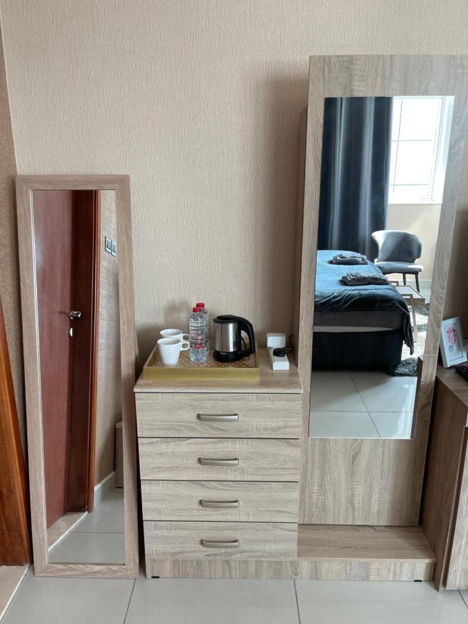 Ferienwohnung Bright Luxury 2Br Aprt Dubai Marina With Balcony Exterior foto