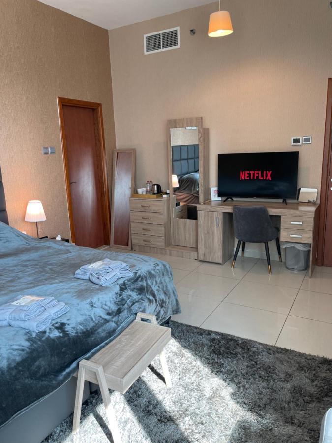 Ferienwohnung Bright Luxury 2Br Aprt Dubai Marina With Balcony Exterior foto