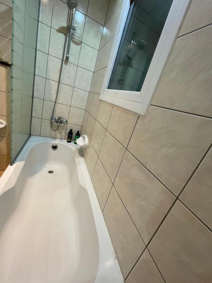 Ferienwohnung Bright Luxury 2Br Aprt Dubai Marina With Balcony Exterior foto