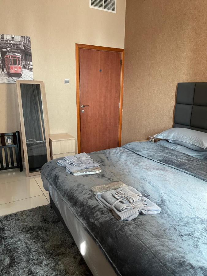 Ferienwohnung Bright Luxury 2Br Aprt Dubai Marina With Balcony Exterior foto